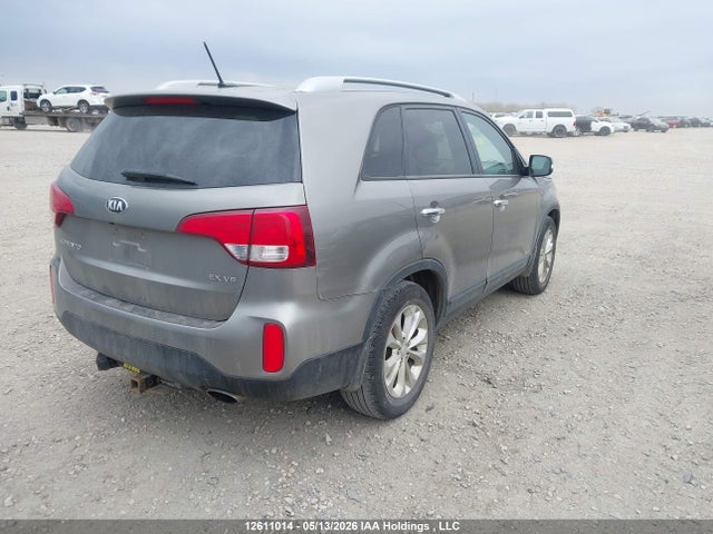 5XYKUDA73FG583974 KIA SORENTO EX