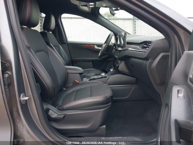 1FMCU9NA5RUB40540 Ford Escape