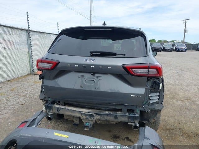 1FMCU9NA5RUB40540 Ford Escape