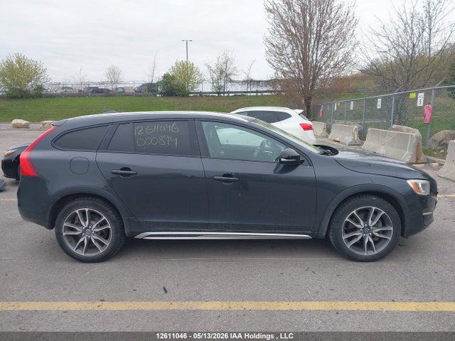 2015 Volvo V60 Cross Country Premier მანქანა იყიდება აუქციონზე, vin: YV4612HK9F1000894, აუქციონის ნომერი: 12611046