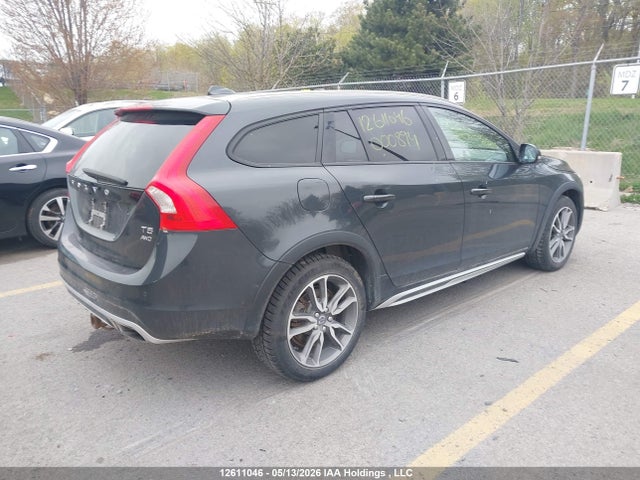 2015 Volvo V60 Cross Country Premier მანქანა იყიდება აუქციონზე, vin: YV4612HK9F1000894, აუქციონის ნომერი: 12611046