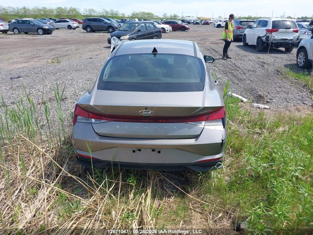 KMHLM4AG0PU546817 Hyundai ELANTRA SEL