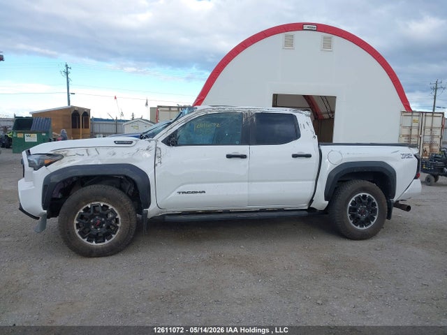 2025 Toyota Tacoma Hybrid მანქანა იყიდება აუქციონზე, vin: 3TYLC5LN8ST034894, აუქციონის ნომერი: 12611072