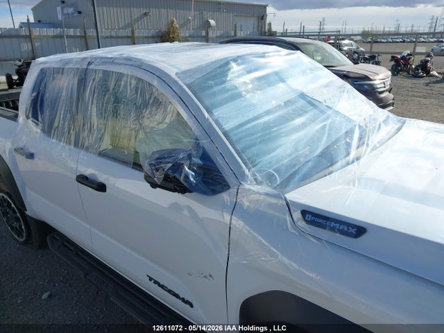 2025 Toyota Tacoma Hybrid მანქანა იყიდება აუქციონზე, vin: 3TYLC5LN8ST034894, აუქციონის ნომერი: 12611072