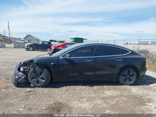 Продаж на аукціоні авто 2019 Tesla Model 3, vin: 5YJ3E1EA5KF323910, номер лоту: 12611085