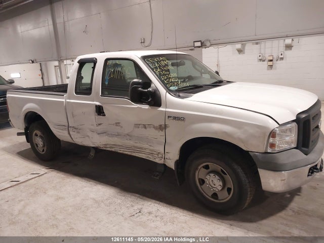 2006 Ford F350 Srw Super Duty მანქანა იყიდება აუქციონზე, vin: 1FTSX30526ED25648, აუქციონის ნომერი: 12611145