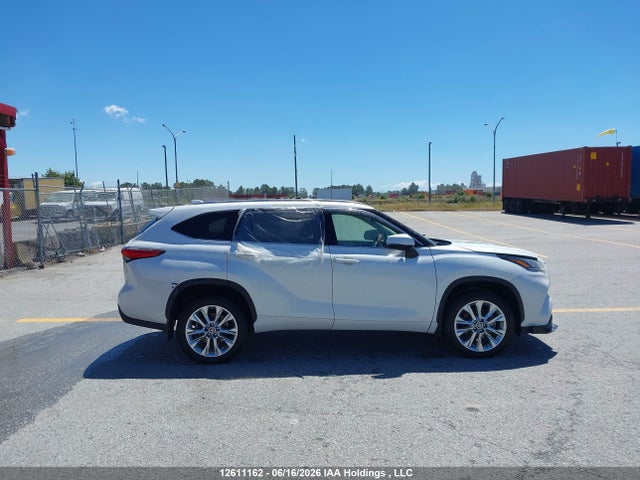 Продаж на аукціоні авто 2023 Toyota Highlander Hybrid Limited/hybrid Platinum, vin: 5TDXBRCH2PS577604, номер лоту: 12611162
