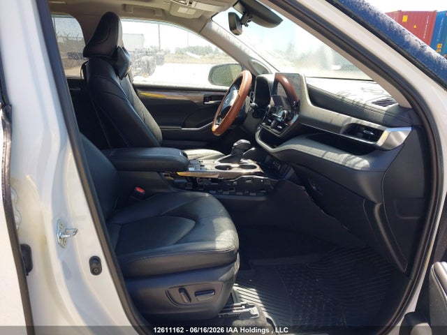 Продаж на аукціоні авто 2023 Toyota Highlander Hybrid Limited/hybrid Platinum, vin: 5TDXBRCH2PS577604, номер лоту: 12611162