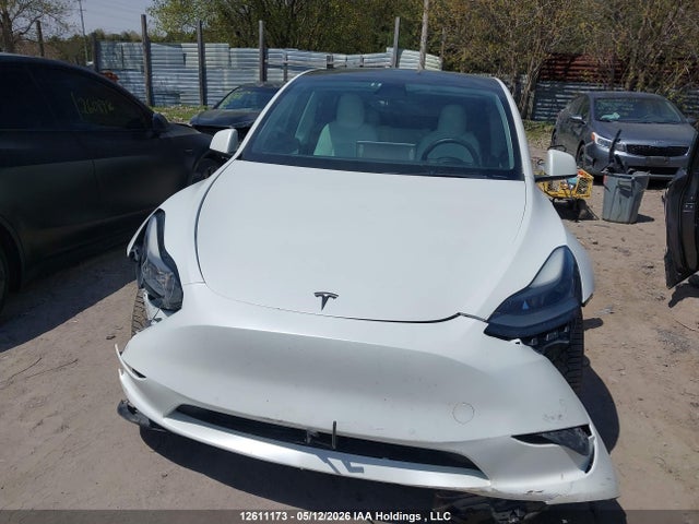 Tesla Model Y 2021 5YJYGDEF2MF182813 Image 13