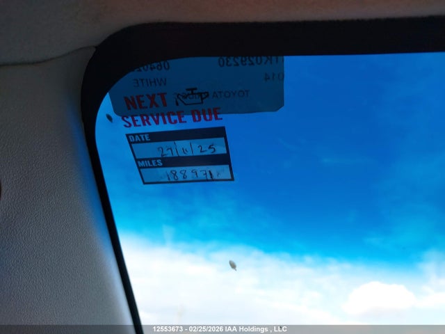 JTDKDTB31E1064023 Toyota PRIUS C