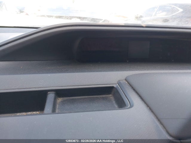 JTDKDTB31E1064023 Toyota PRIUS C
