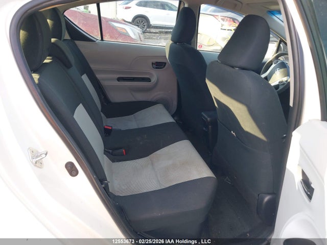 JTDKDTB31E1064023 Toyota PRIUS C