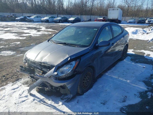 2013 Hyundai Accent Gls/gs მანქანა იყიდება აუქციონზე, vin: KMHCT4AE7DU495121, აუქციონის ნომერი: 12556019