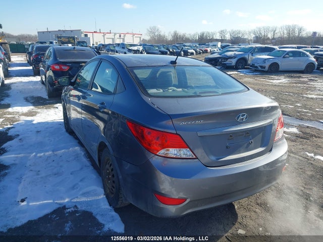 2013 Hyundai Accent Gls/gs მანქანა იყიდება აუქციონზე, vin: KMHCT4AE7DU495121, აუქციონის ნომერი: 12556019