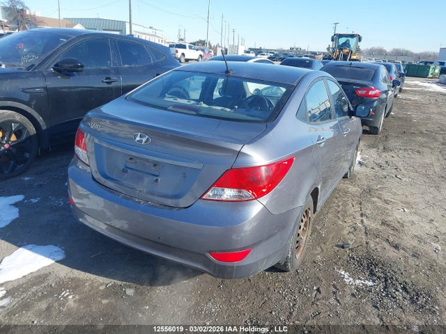 2013 Hyundai Accent Gls/gs მანქანა იყიდება აუქციონზე, vin: KMHCT4AE7DU495121, აუქციონის ნომერი: 12556019