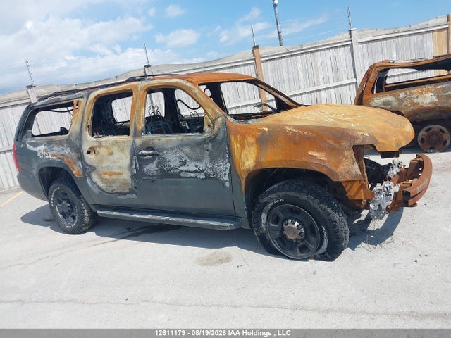 12611179 :رقم المزاد ، 1GNZKMEG5AR138667 vin ، 2010 Chevrolet Suburban 2500 Lt مزاد بيع
