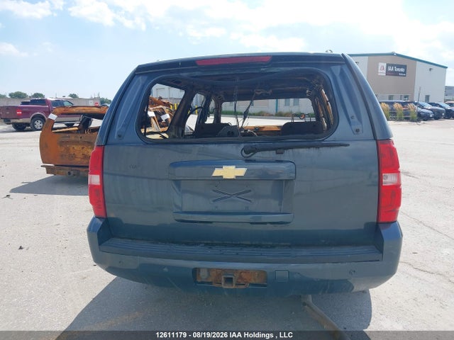 12611179 :رقم المزاد ، 1GNZKMEG5AR138667 vin ، 2010 Chevrolet Suburban 2500 Lt مزاد بيع