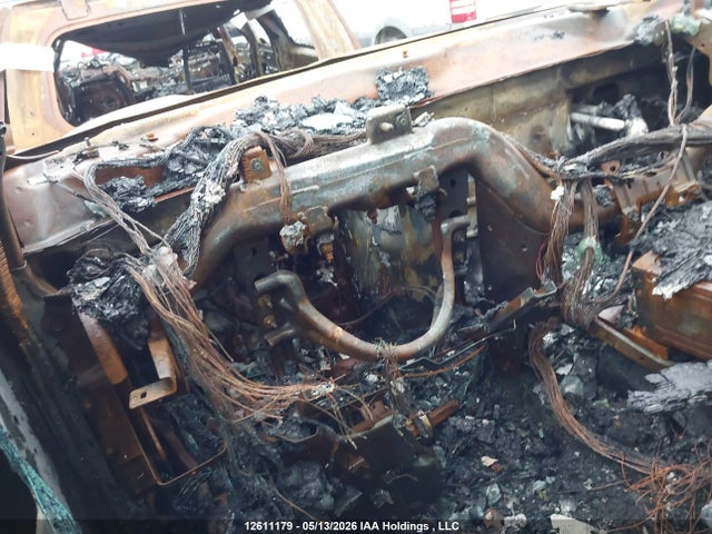 12611179 :رقم المزاد ، 1GNZKMEG5AR138667 vin ، 2010 Chevrolet Suburban 2500 Lt مزاد بيع