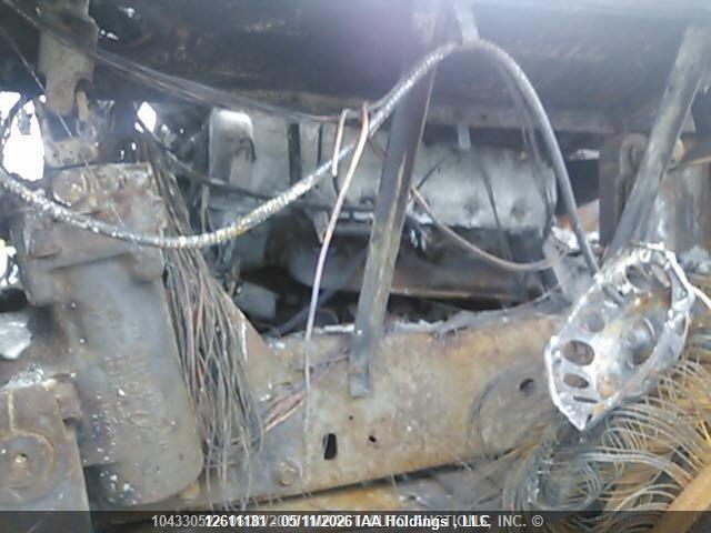 12611181 :رقم المزاد ، 3FCNF53S0XJA33703 vin ، 1999 Ford F550 Super Duty Stripped Chass مزاد بيع