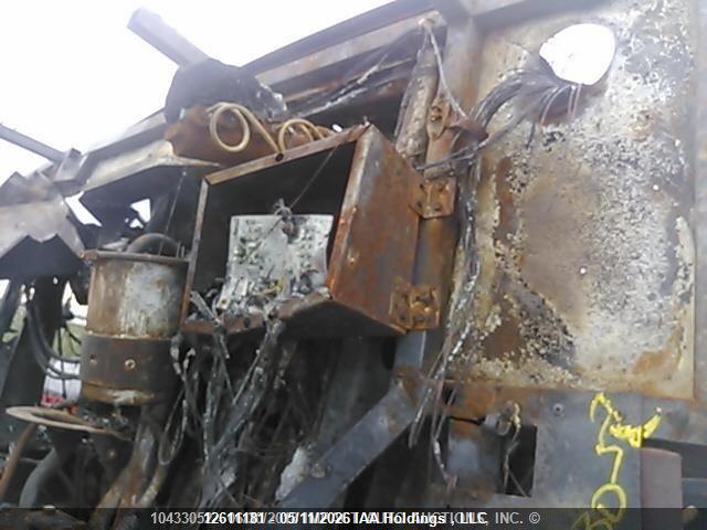 12611181 :رقم المزاد ، 3FCNF53S0XJA33703 vin ، 1999 Ford F550 Super Duty Stripped Chass مزاد بيع