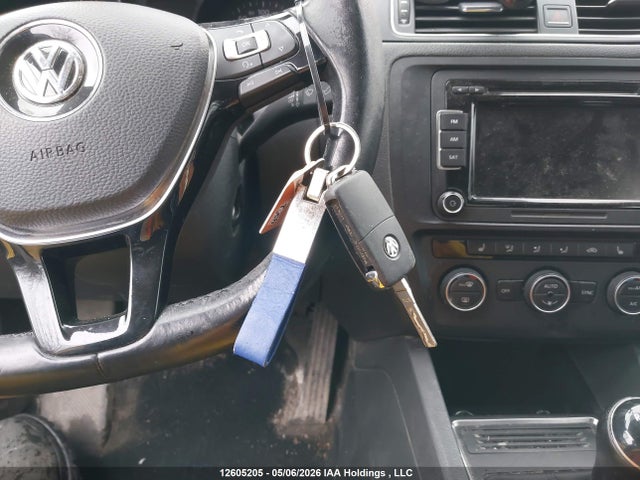 3VWB07AJ9FM317657 Volkswagen Jetta 1.8 Tsi Comfortline/1.8 Tsi Trendline+