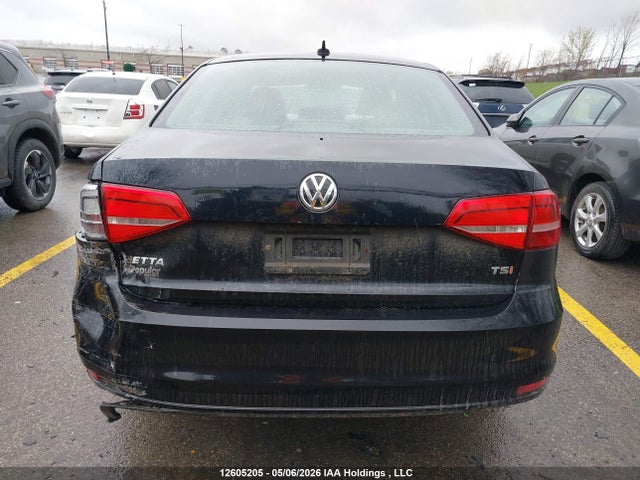 3VWB07AJ9FM317657 Volkswagen Jetta 1.8 Tsi Comfortline/1.8 Tsi Trendline+