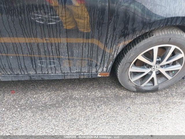 3VWB07AJ9FM317657 Volkswagen Jetta 1.8 Tsi Comfortline/1.8 Tsi Trendline+