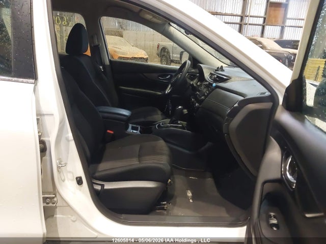 5N1AT2MV4HC832878 Nissan Rogue S/sl Platinum/sv