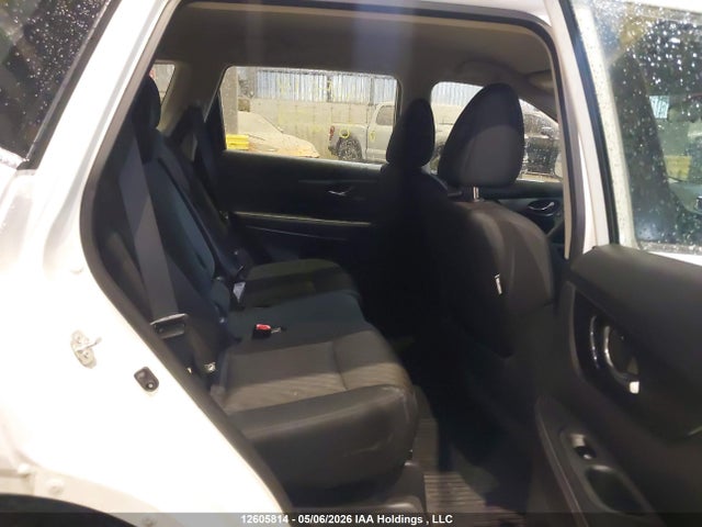 5N1AT2MV4HC832878 Nissan Rogue S/sl Platinum/sv