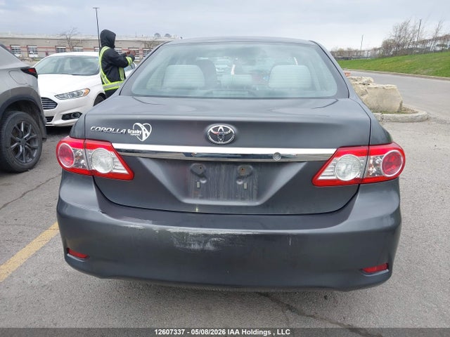 2013 Toyota Corolla Ce მანქანა იყიდება აუქციონზე, vin: 2T1BU4EE5DC037016, აუქციონის ნომერი: 12607337