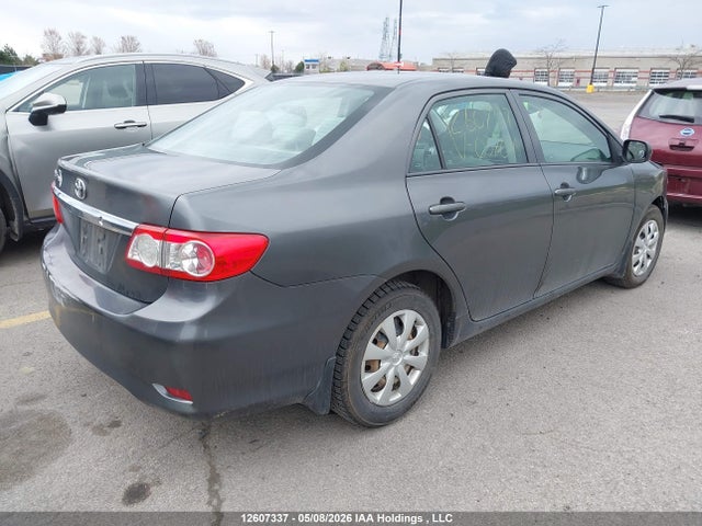 2013 Toyota Corolla Ce მანქანა იყიდება აუქციონზე, vin: 2T1BU4EE5DC037016, აუქციონის ნომერი: 12607337
