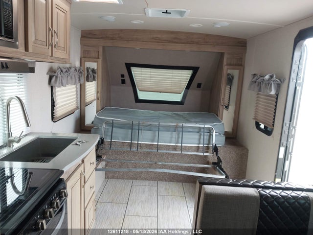 4X4TPAV29LN054214 Palomino Palomino
