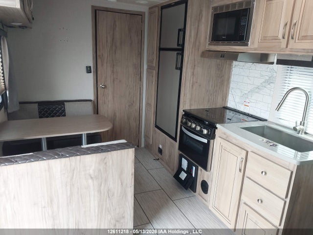 4X4TPAV29LN054214 Palomino Palomino