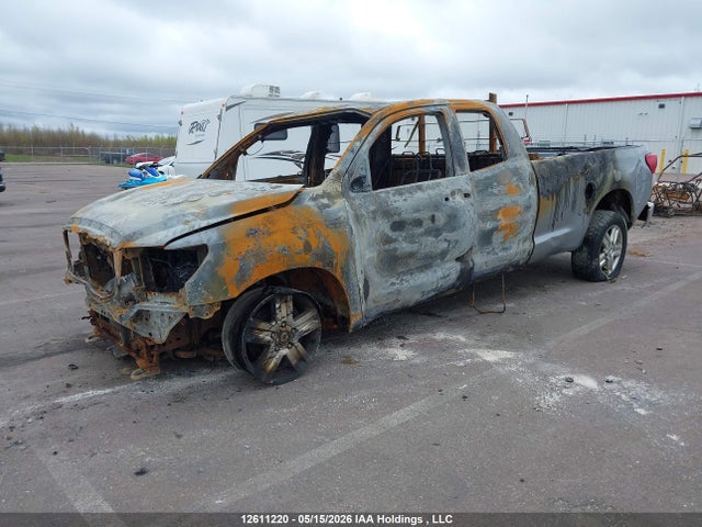 Продажа на аукционе авто 2011 Toyota Tundra Sr5 5.7l V8, vin: 5TFCY5F13BX011393, номер лота: 12611220
