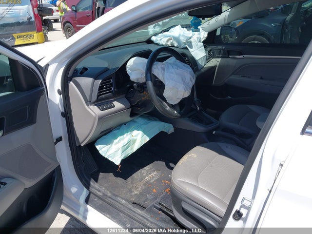 KMHD84LF5LU930132 Hyundai Elantra Luxury