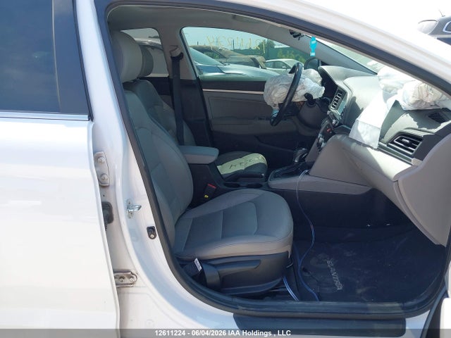 KMHD84LF5LU930132 Hyundai Elantra Luxury