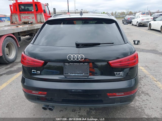 WA1ECCFSXJR034753 Audi Q3