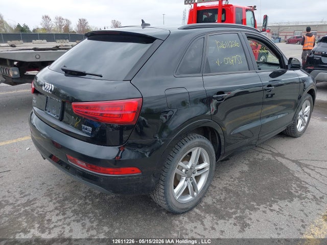 WA1ECCFSXJR034753 Audi Q3
