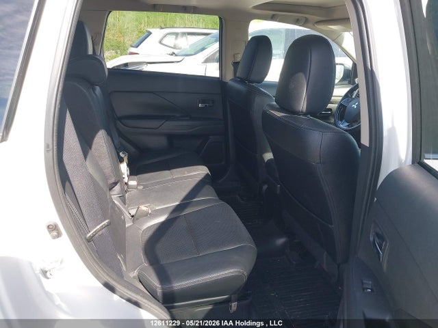JA4JZ4AX7HZ605230 Mitsubishi OUTLANDER GT