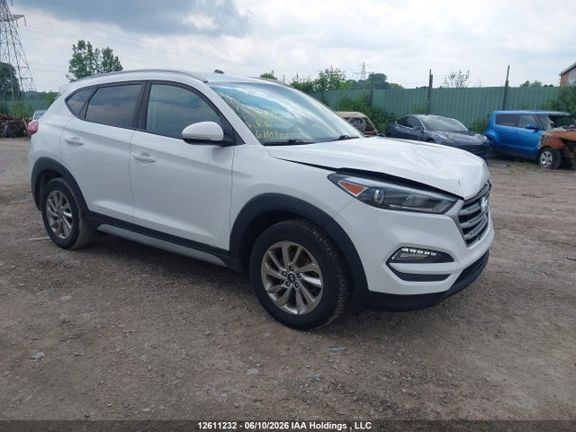 2017 Hyundai Tucson Premium მანქანა იყიდება აუქციონზე, vin: KM8J33A42HU438999, აუქციონის ნომერი: 12611232