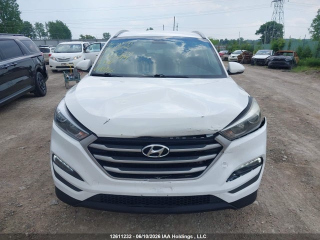 2017 Hyundai Tucson Premium მანქანა იყიდება აუქციონზე, vin: KM8J33A42HU438999, აუქციონის ნომერი: 12611232