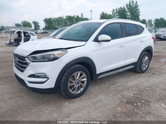 2017 Hyundai Tucson Premium მანქანა იყიდება აუქციონზე, vin: KM8J33A42HU438999, აუქციონის ნომერი: 12611232