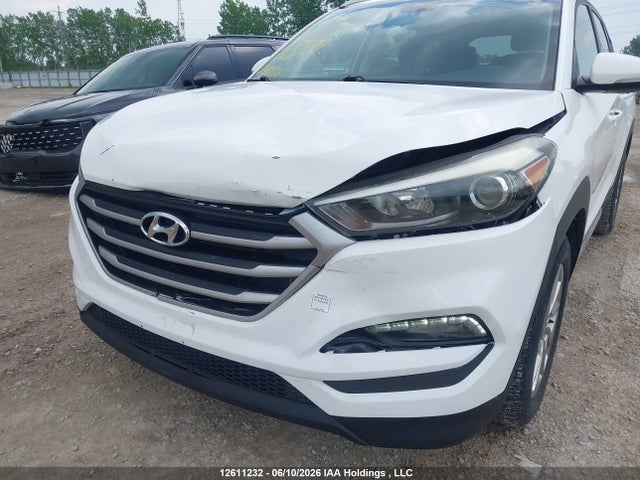 2017 Hyundai Tucson Premium მანქანა იყიდება აუქციონზე, vin: KM8J33A42HU438999, აუქციონის ნომერი: 12611232