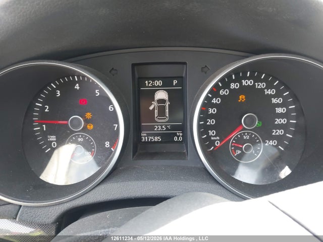 12611234 :رقم المزاد ، 3VWPX7AJ3EM627609 vin ، 2014 Volkswagen Golf 2.5l Trendline مزاد بيع