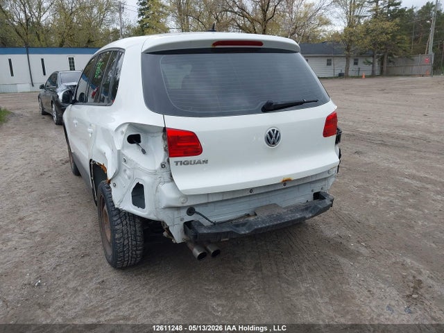 WVGJV7AX0FW595833 Volkswagen Tiguan Comfortline/highline/special Edition/trendline
