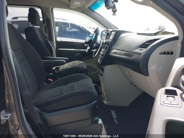 2017 Dodge Grand Caravan Se მანქანა იყიდება აუქციონზე, vin: 2C4RDGBGXHR876753, აუქციონის ნომერი: 12611354