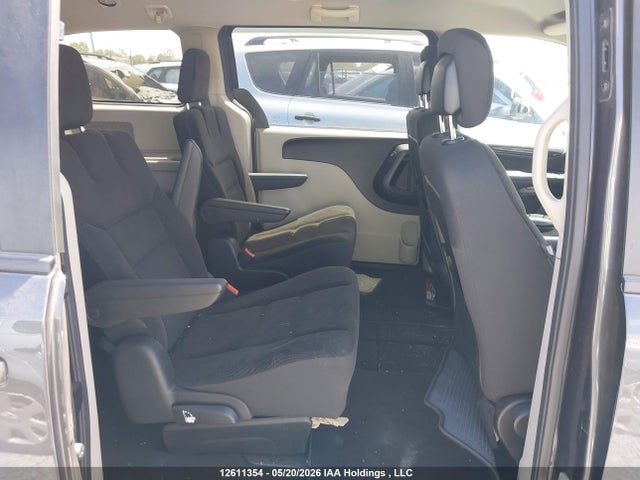 2017 Dodge Grand Caravan Se მანქანა იყიდება აუქციონზე, vin: 2C4RDGBGXHR876753, აუქციონის ნომერი: 12611354