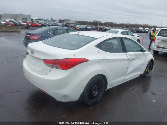 2013 Hyundai Elantra Gls მანქანა იყიდება აუქციონზე, vin: 5NPDH4AE4DH321530, აუქციონის ნომერი: 12601133
