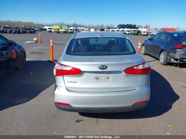Продаж на аукціоні авто 2015 Kia Forte 1.8l Lx/1.8l Lx+/lx+ Winter Edition, vin: KNAFK4A66F5402483, номер лоту: 12606401
