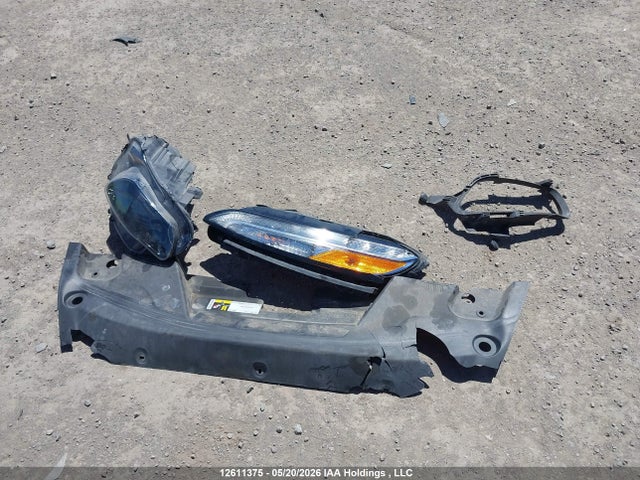 1C4PJMAS4FW772817 Jeep Cherokee Sport